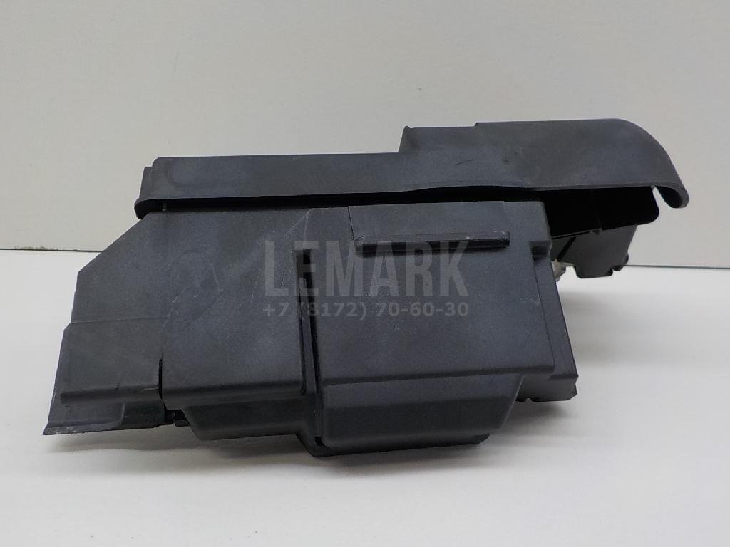 Клемма аккумулятора плюс