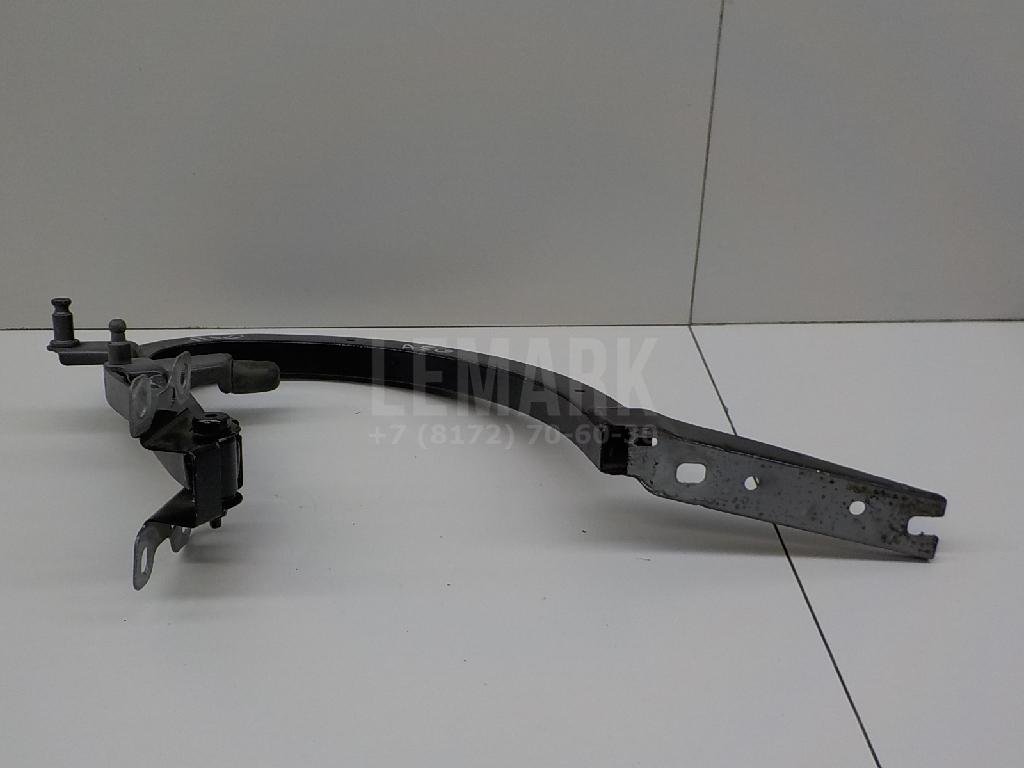 Петля крышки багажника