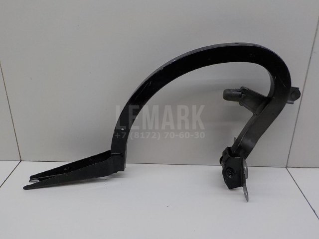 Петля крышки багажника