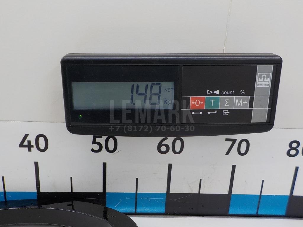 Петля крышки багажника