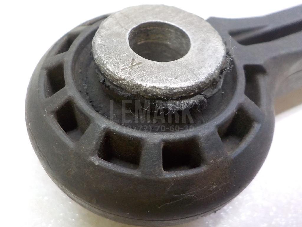 Стойка переднего стабилизатора