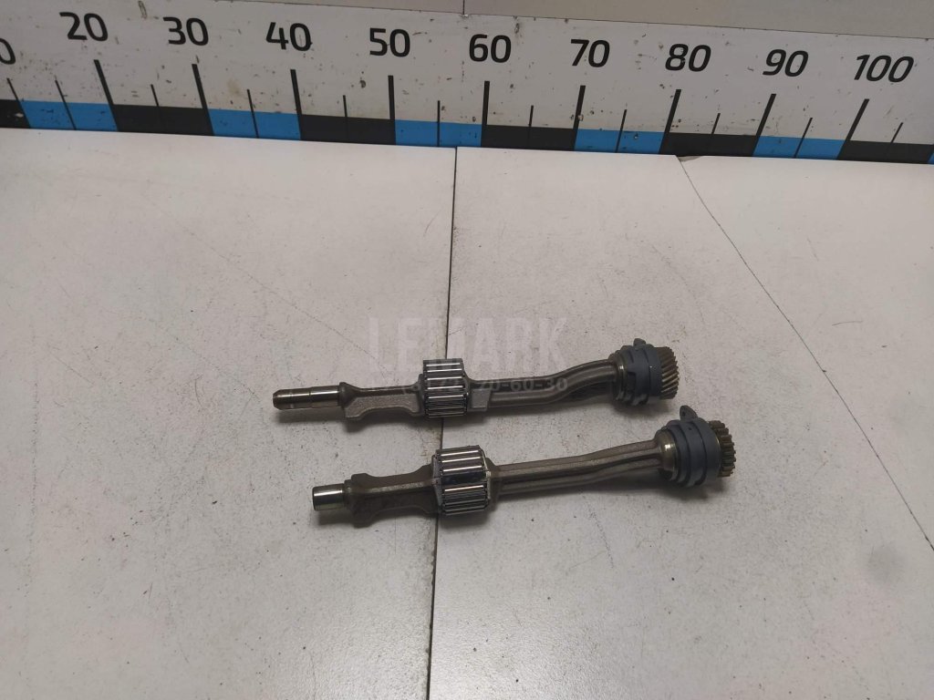 Вал балансирный для  Audi A4 [B9] 2015