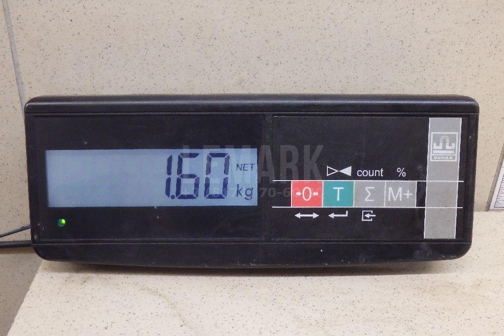 Петля крышки багажника