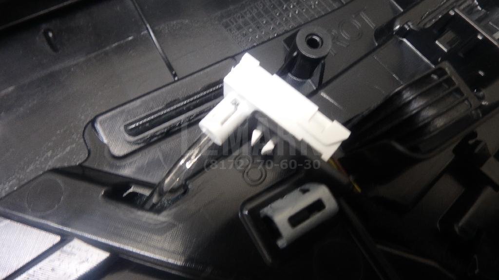 Обшивка двери задней правой