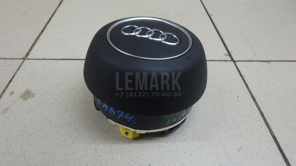 Подушка безопасности в рулевое колесо