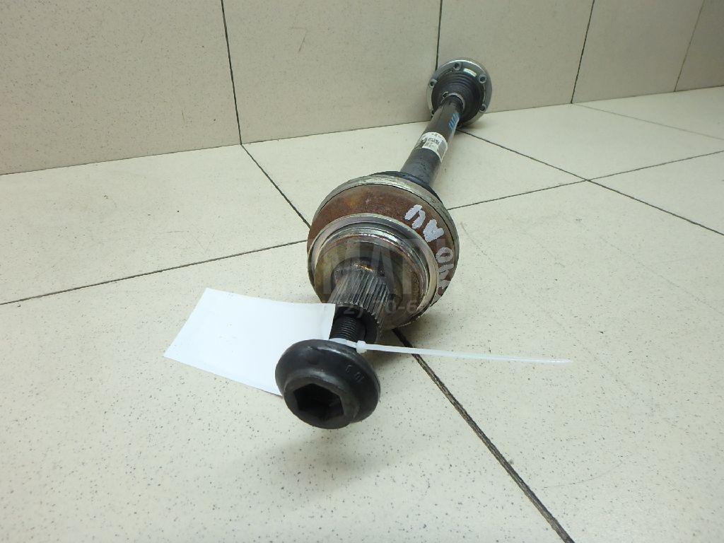 Полуось задняя