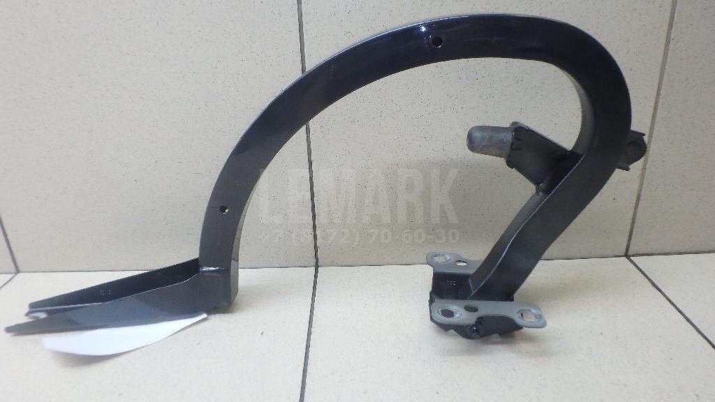 Петля крышки багажника