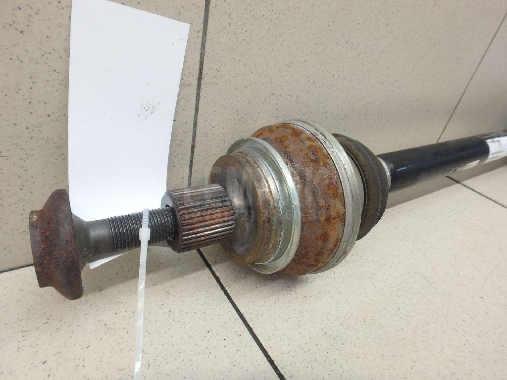 Полуось задняя