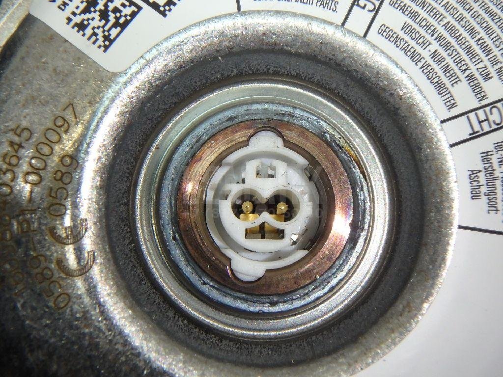 Подушка безопасности пассажирская (в торпедо)