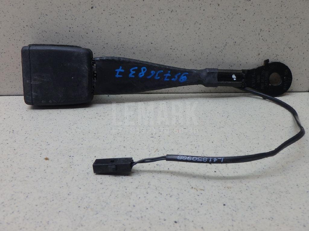 Ответная часть ремня безопасности