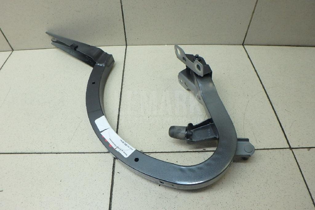 Петля крышки багажника