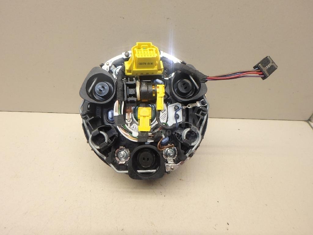 Подушка безопасности в рулевое колесо