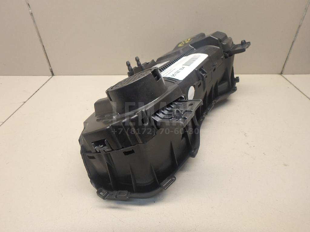 Панель приборов