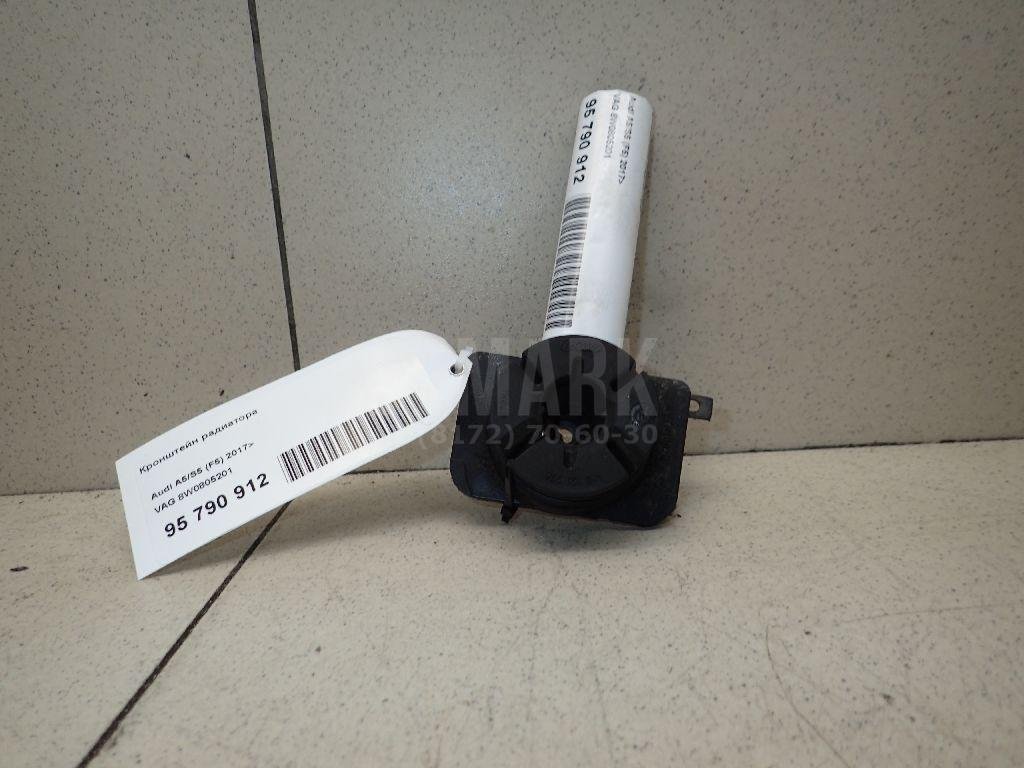 Кронштейн радиатора для  Alfa Romeo 159 2005-2011