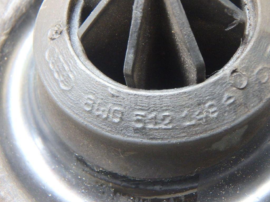 Опора задней пружины верхняя