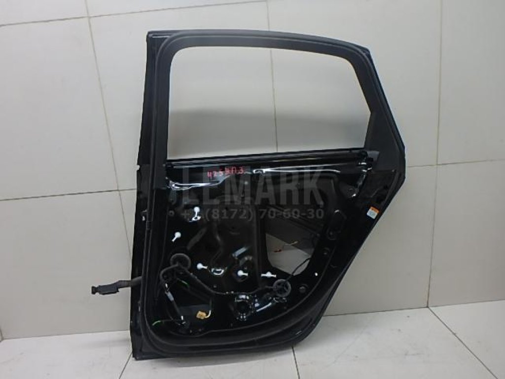 Дверь задняя правая