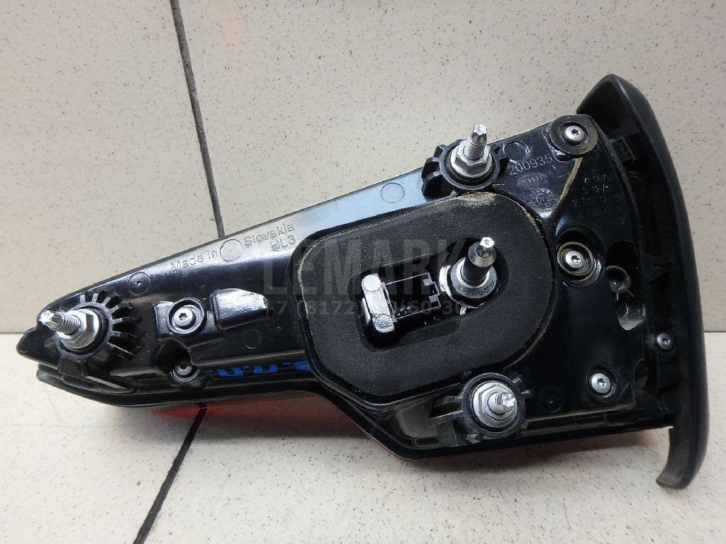 Фонарь задний внутренний левый