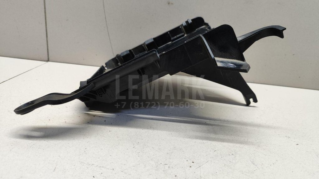 Кронштейн блока управления двигателем для  Audi 100 [C4] 1991-1994