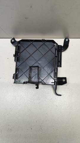 Кронштейн блока управления двигателем