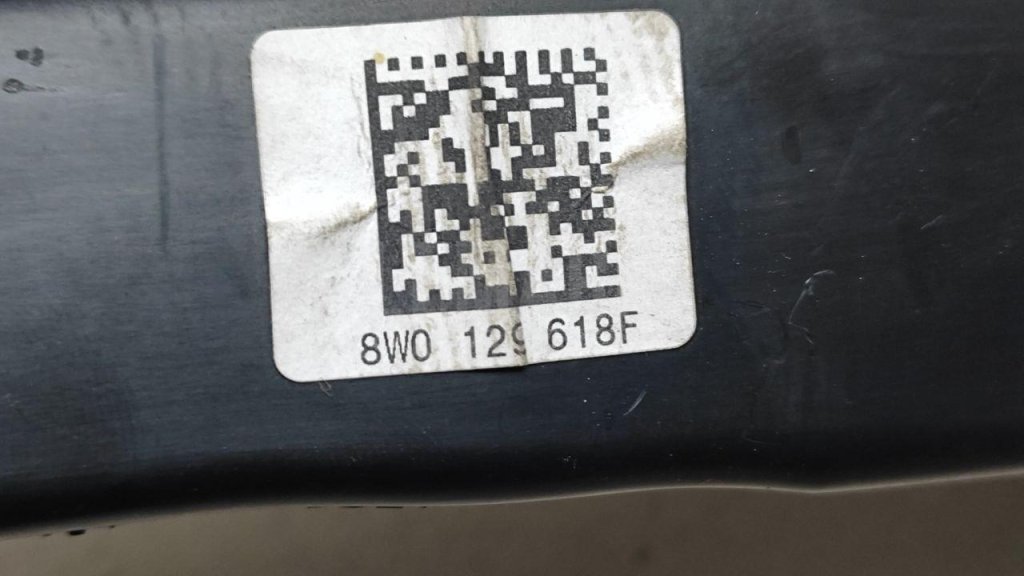 Воздухозаборник (внутри) для  Audi A3 [8PA] Sportback 2004-2013