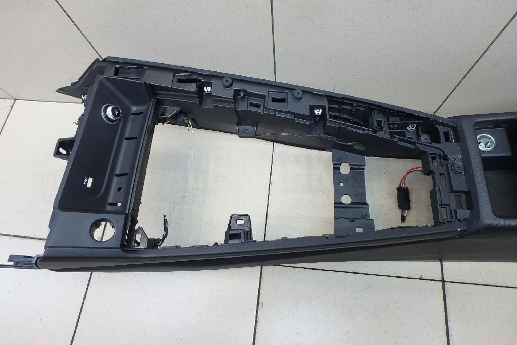 Консоль для  Audi A3 (8Y) 2020