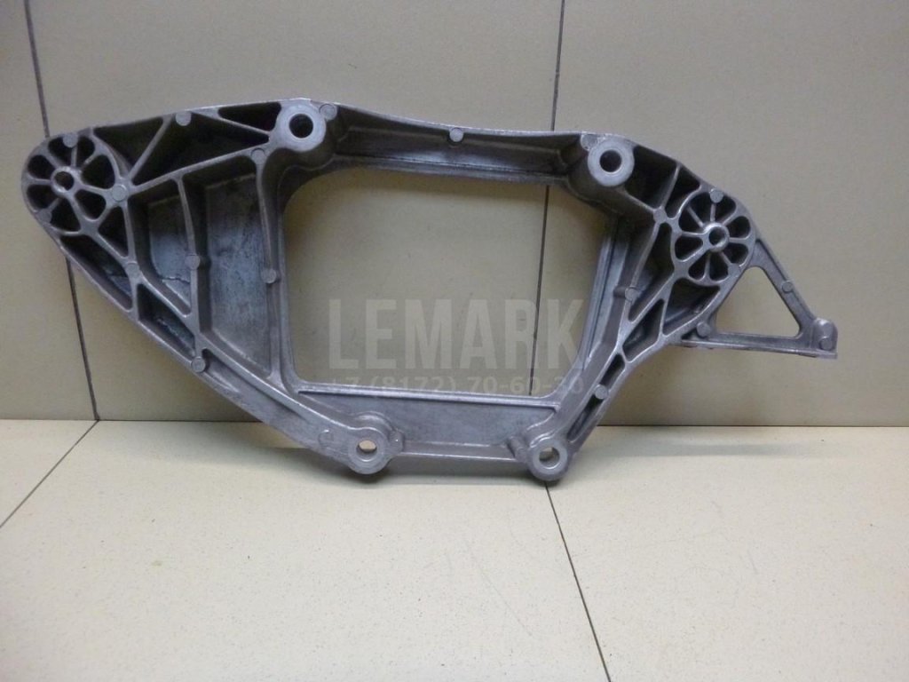 Кронштейн редуктора для  Audi A5/S5 (F5) 2017