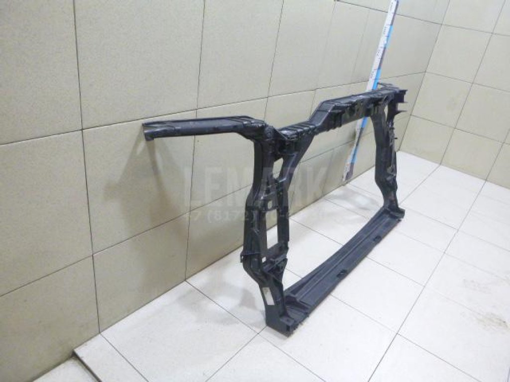 Панель передняя