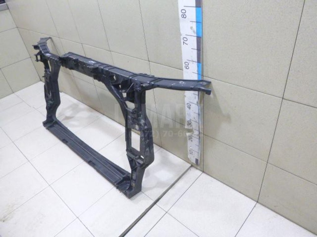 Панель передняя