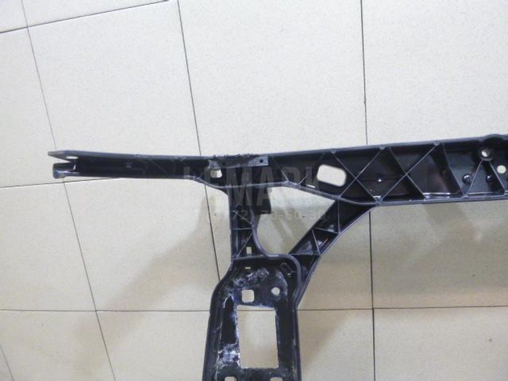 Панель передняя