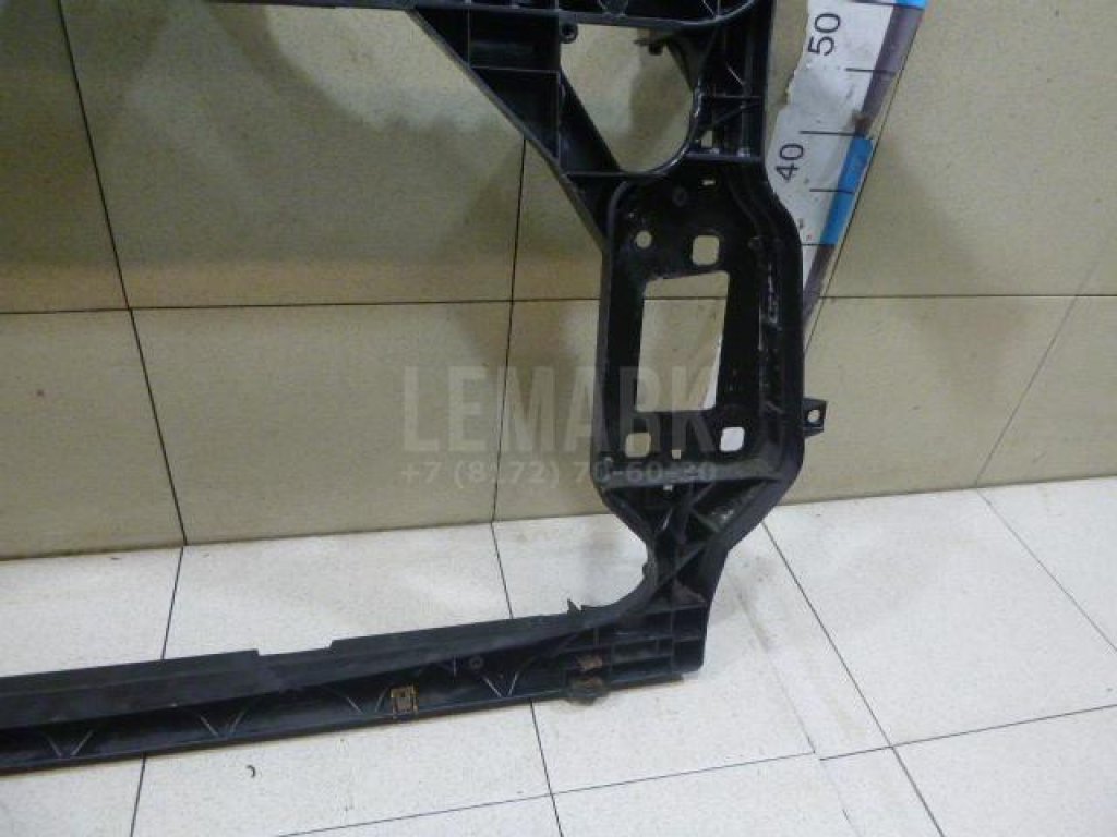 Панель передняя