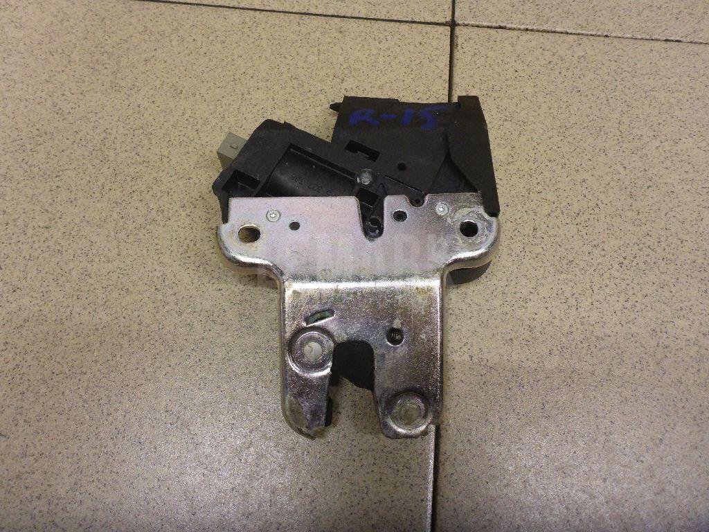 Замок багажника