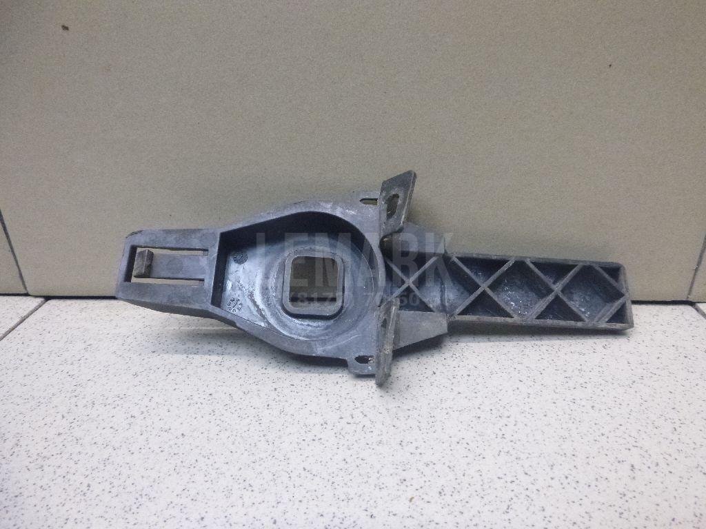 Кронштейн радиатора для  Audi 100 [C4] 1991-1994