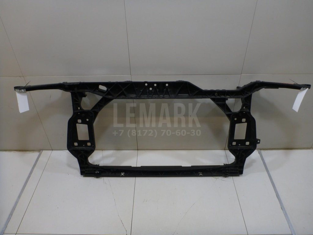 Панель передняя