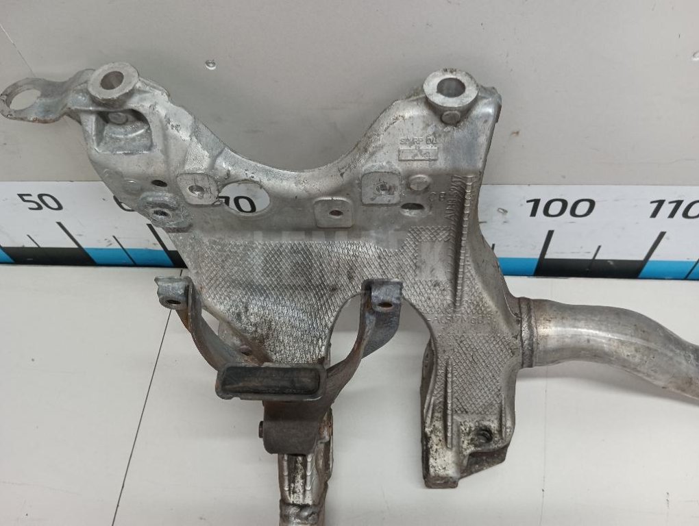 Балка подмоторная