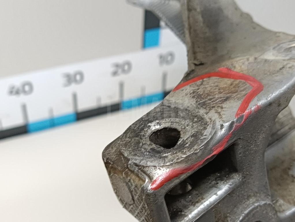 Балка подмоторная