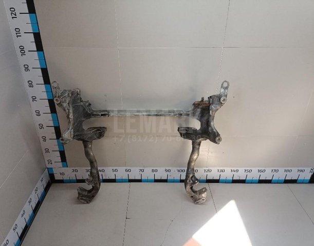 Балка подмоторная