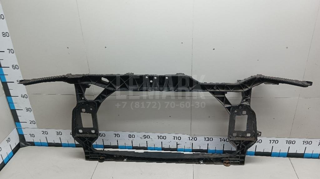 Панель передняя