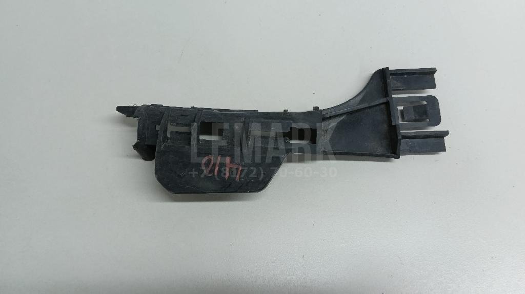 Направляющая заднего бампера левая