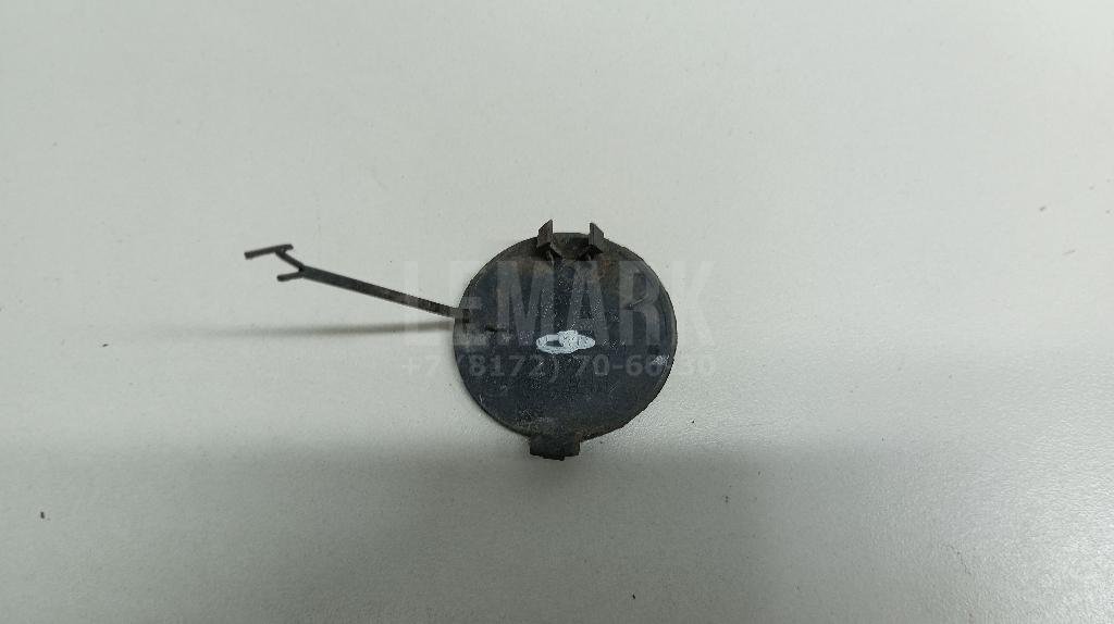 Заглушка буксировочного крюка