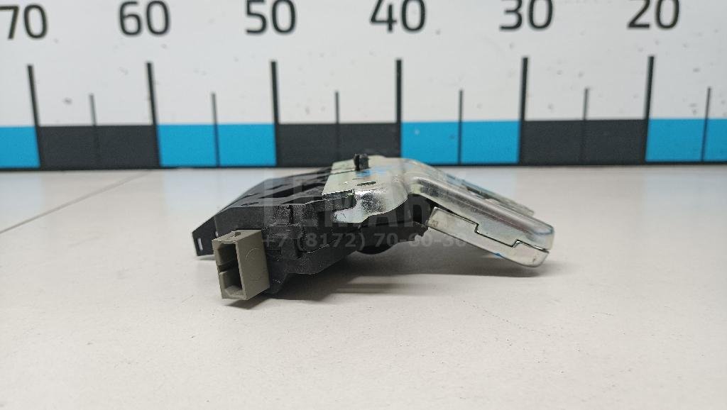 Замок багажника