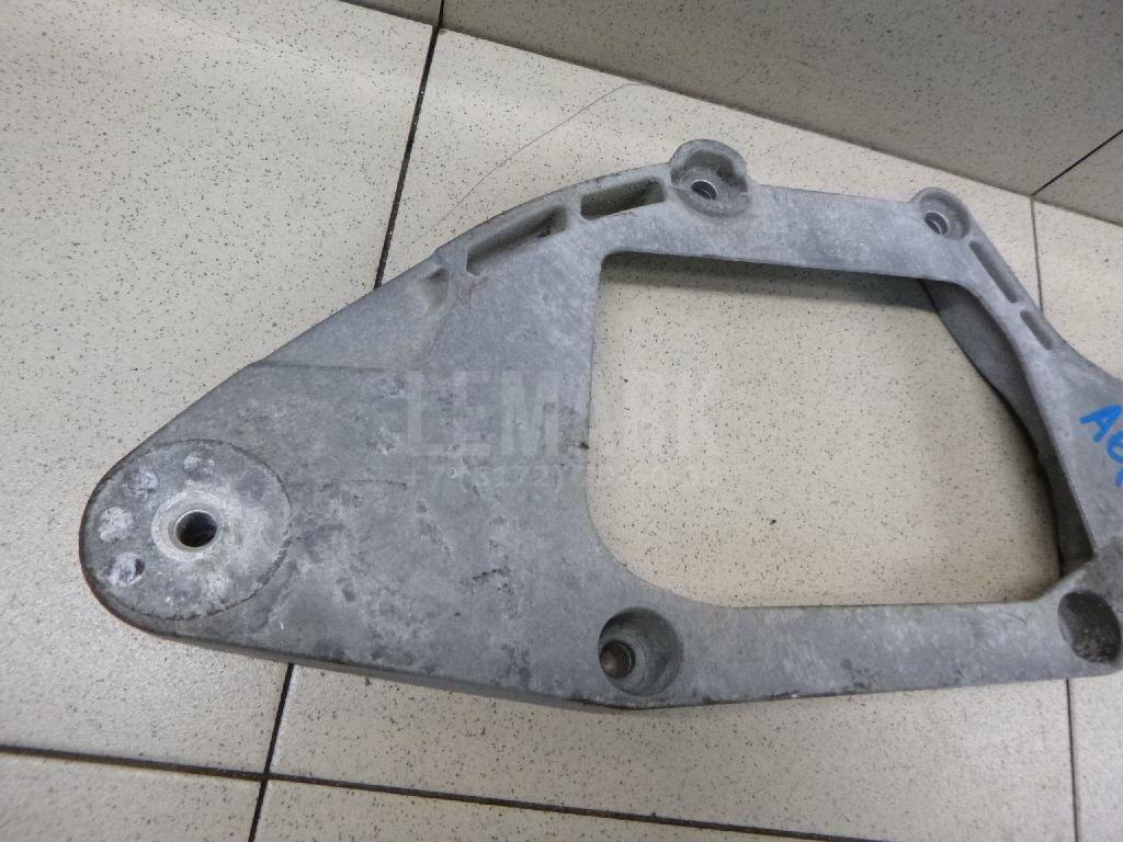 Кронштейн редуктора