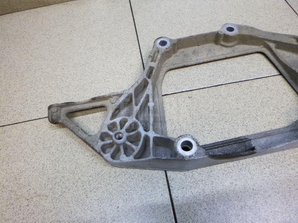 Кронштейн редуктора