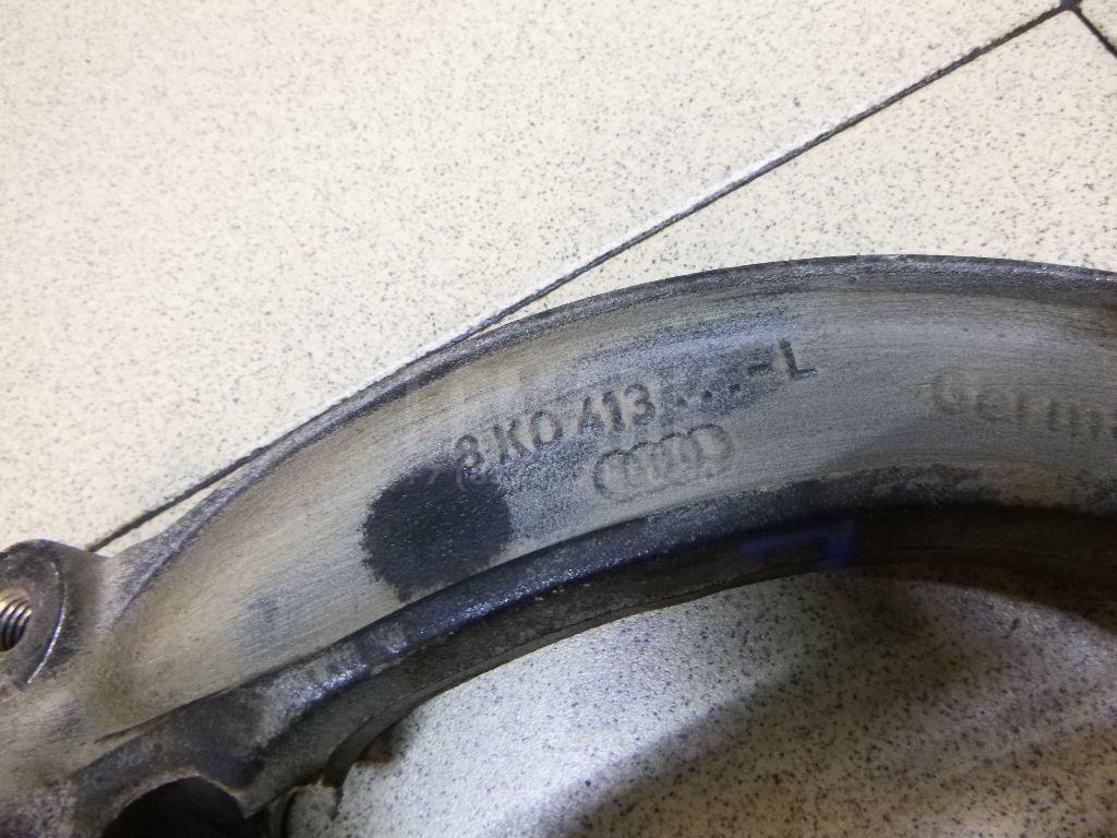 Кронштейн амортизатора