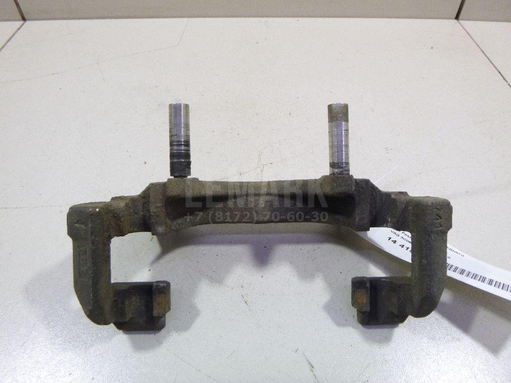 Скоба суппорта переднего
