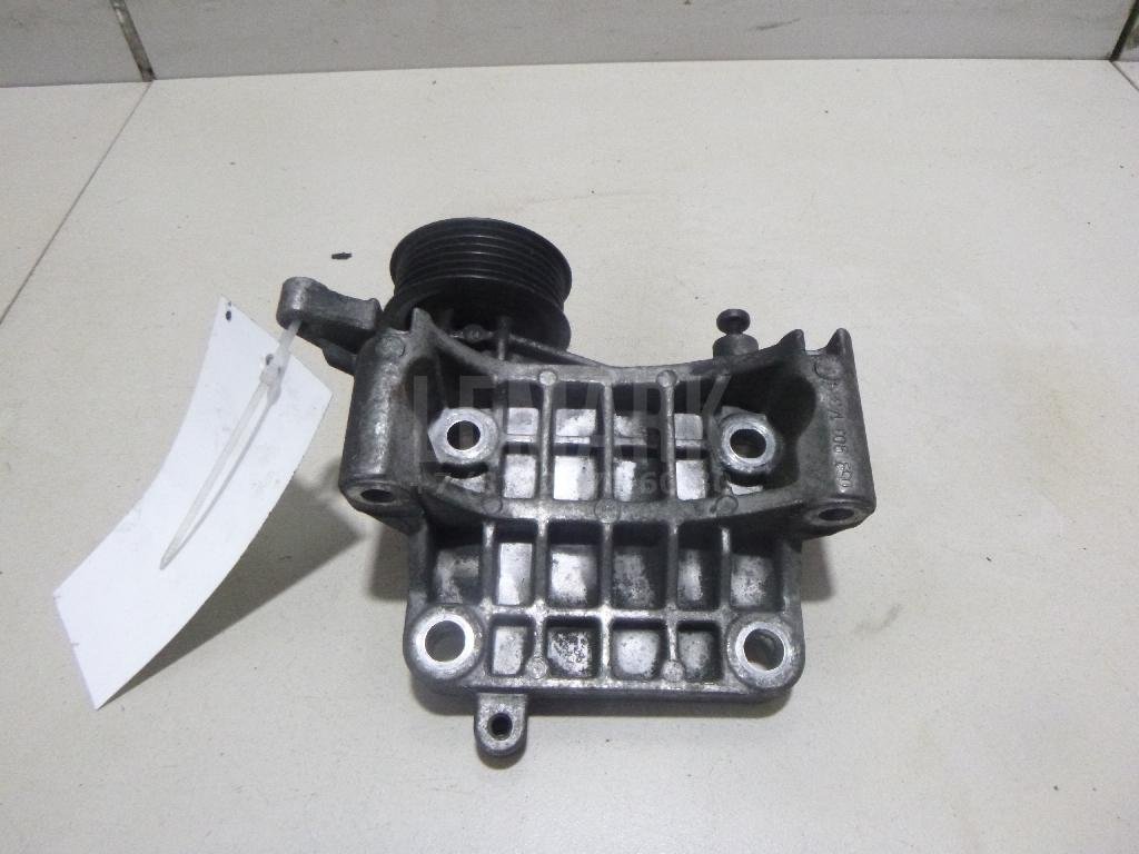 Кронштейн генератора для  Audi 80/90 [B4] 1991-1995