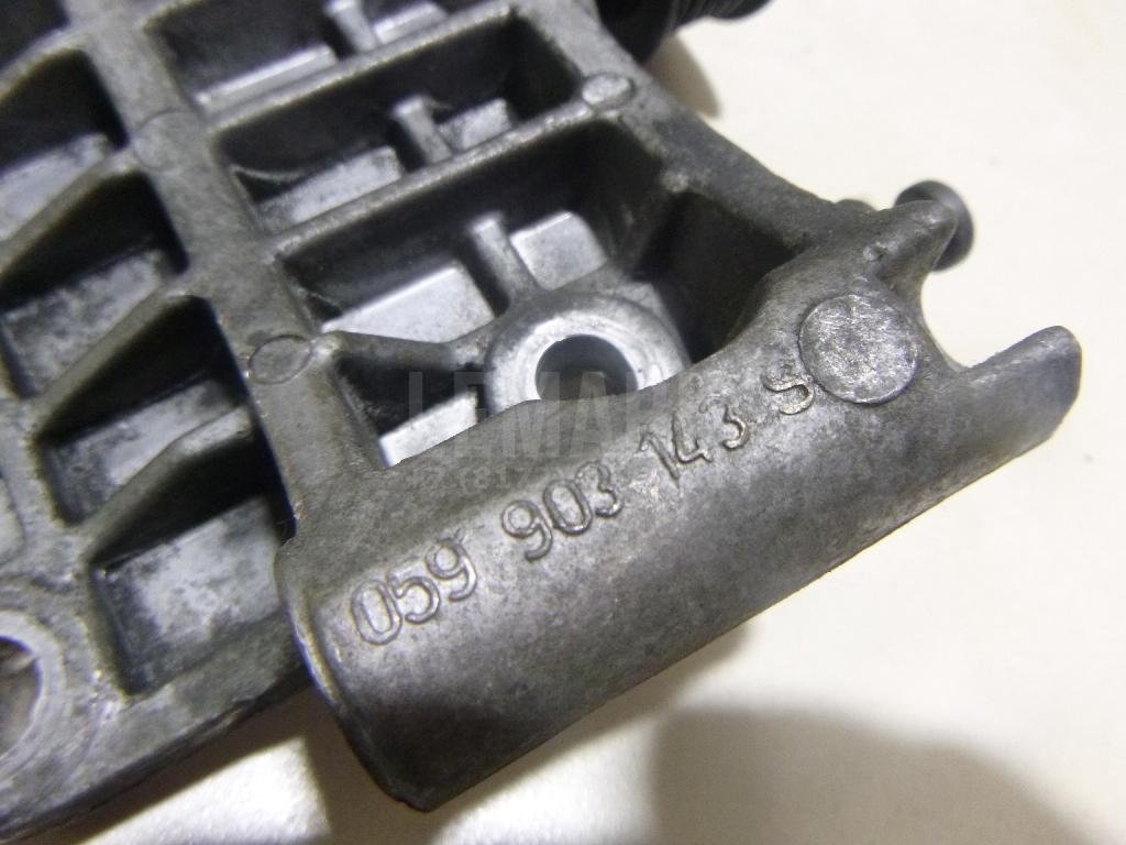 Кронштейн генератора для  Audi 80/90 [B4] 1991-1995