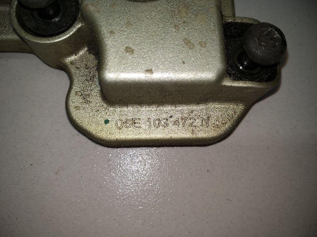 Крышка головки блока (клапанная)