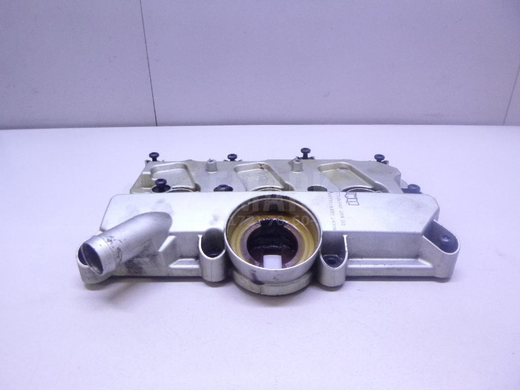 Крышка головки блока (клапанная)