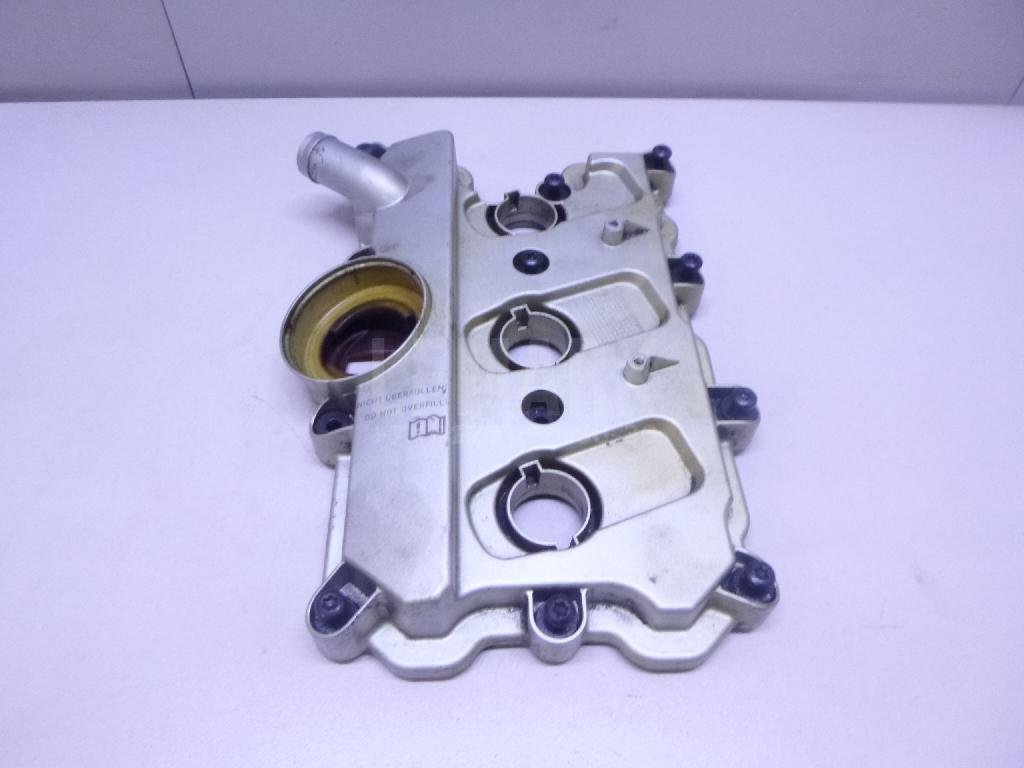 Крышка головки блока (клапанная)