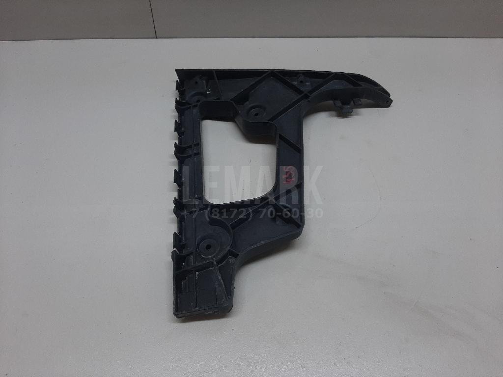 Направляющая заднего бампера правая